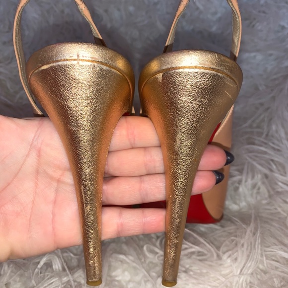Christian Louboutin Heels 39.5 - Picture 9 of 9